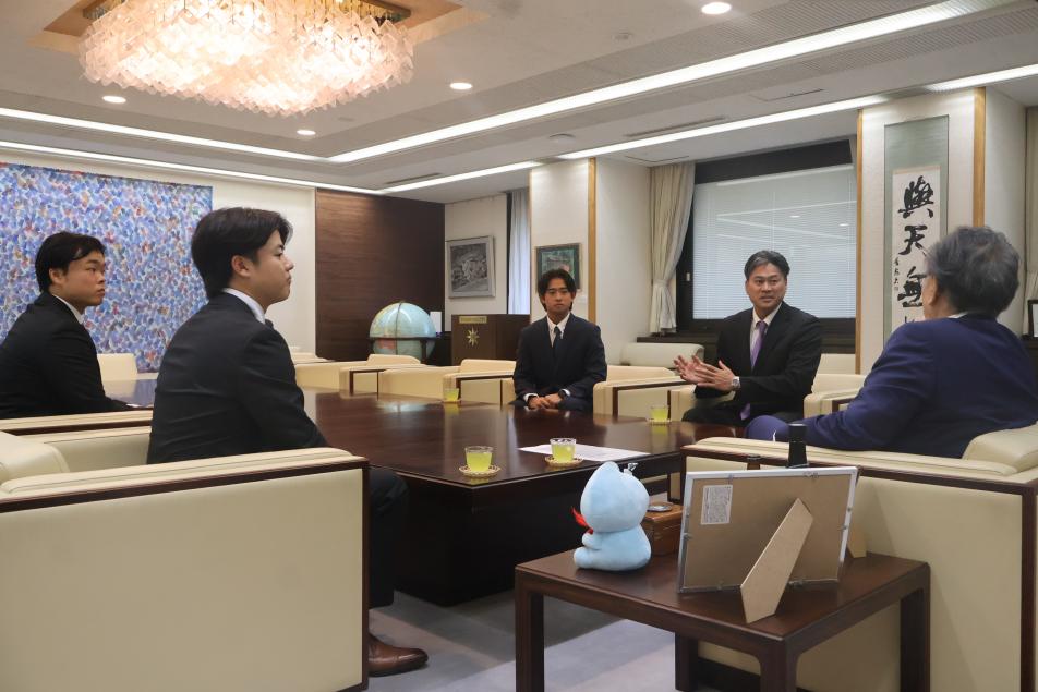 表敬訪問01