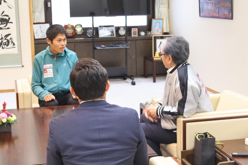 R7川内選手表敬訪問2