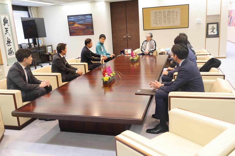 R7川内選手表敬訪問3