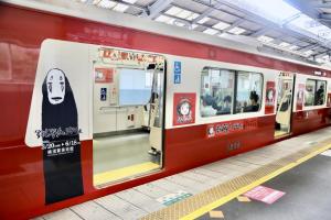 ラッピング電車3