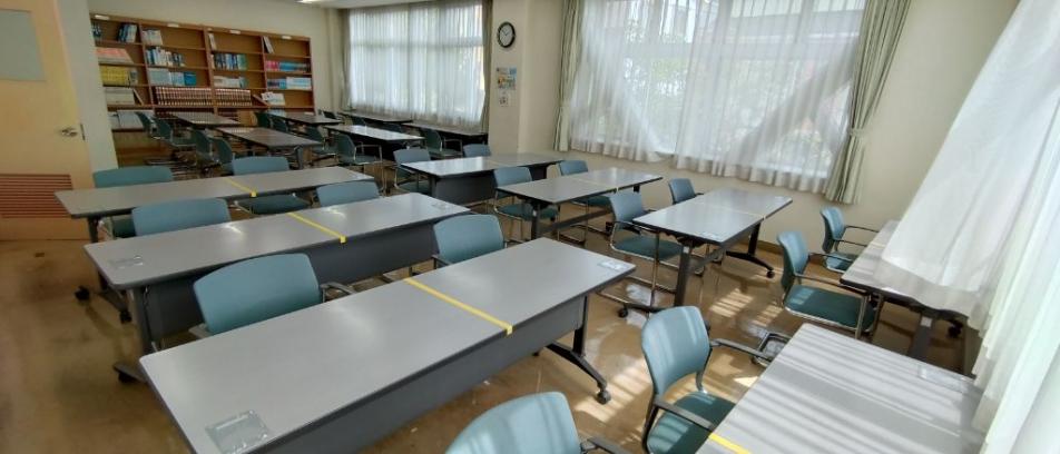 青少年会館の学習室02