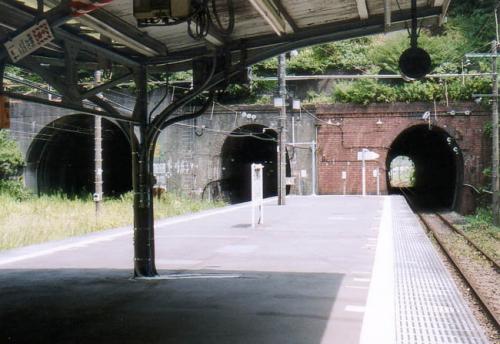 JR七釜トンネル写真