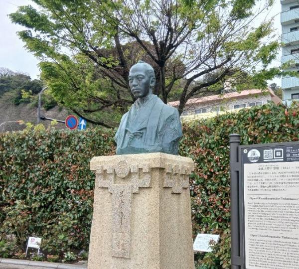 ヴェルニー公園小栗上野介像