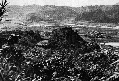 怒田城の全体が分かる昔の写真
