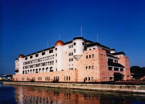 アイクル外観(海側)