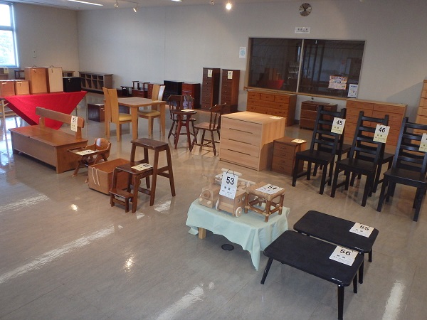 再生家具