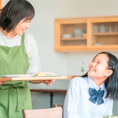 中学生の給食費を一部補填